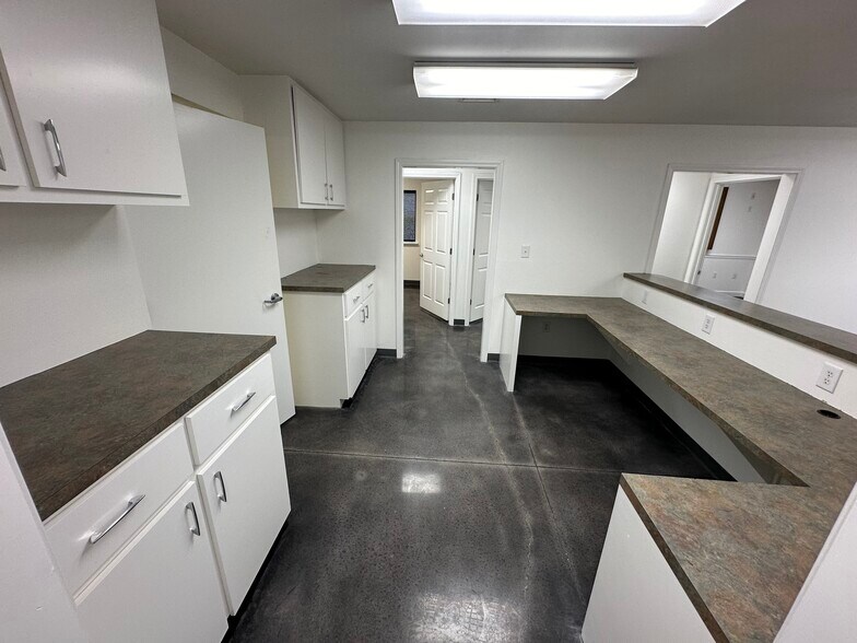 More Photos Of 4190 Highway 64, Plumerville Warehouse For Lease