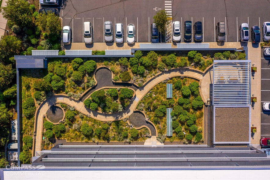 More Photos Of 360 SW Bond St, Bend Office For Lease