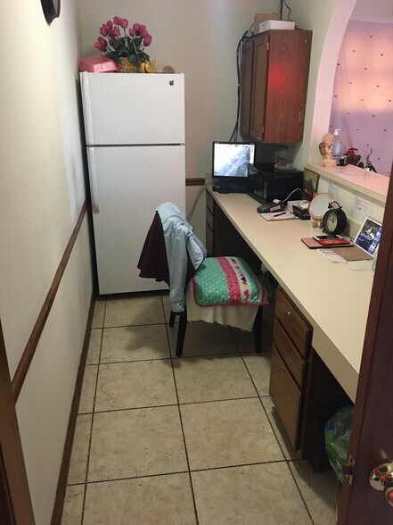 More Photos Of 3830 Williamsburg Park Blvd, Jacksonville Medical For Sale