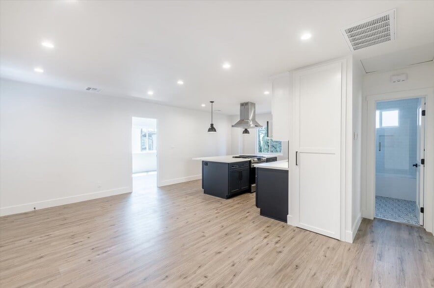 More Photos Of 2420 Grant Ave, Redondo Beach Apartments For Sale