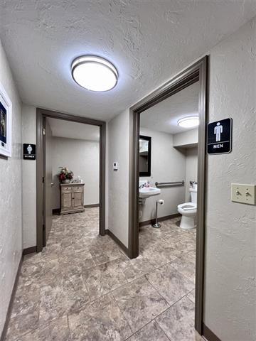 More Photos Of 206 N 2nd St, Tonkawa Religious Facility For Sale