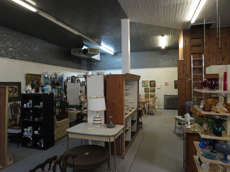 More Photos Of 110-112 W Washington st, Morris General Retail For Sale