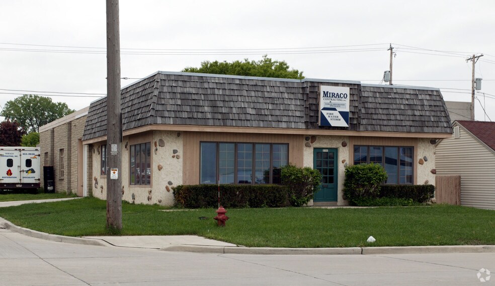 More Photos Of , Butler Unknown For Sale