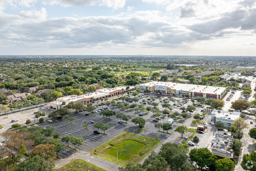 More Photos Of 7140-7346 W McNab Rd, North Lauderdale Restaurant For Lease