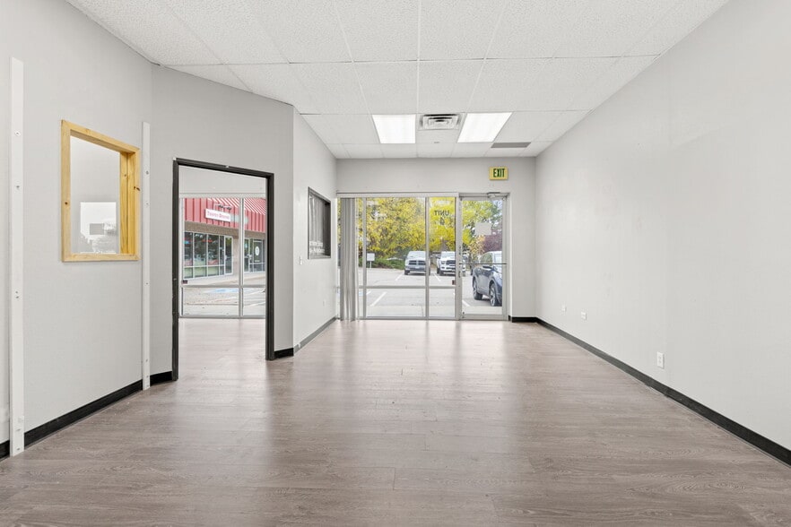 More Photos Of 275 Waneka Pky, Lafayette Freestanding For Lease