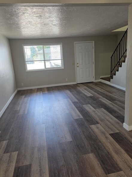 More Photos Of 455 W D St, Halsey Apartments For Sale