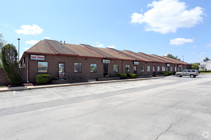 Primary Photo Of 580-590 Reed Rd, Broomall Office For Lease