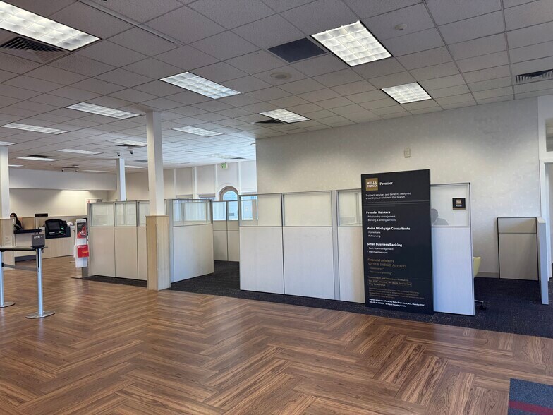 More Photos Of 5660 Freeport Blvd, Sacramento Office For Lease