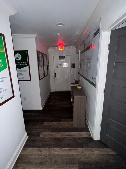 More Photos Of 12483 Dedeaux Rd, Gulfport Office For Sale