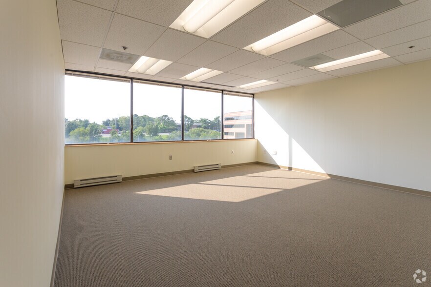 More Photos Of 14502 Greenview Dr, Laurel Office For Lease