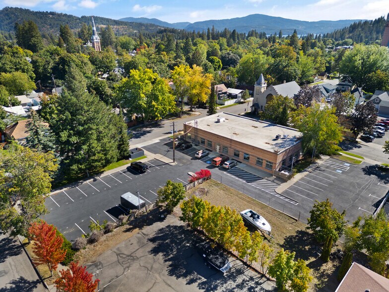 More Photos Of 623 E Wallace Ave, Coeur d'Alene Office For Sale