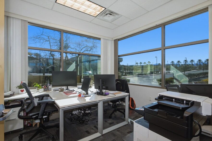 More Photos Of 10151 Park Run Dr, Las Vegas Office For Sale