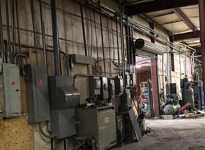 More Photos Of 5359 Highway 301, Trenton Manufacturing For Sale