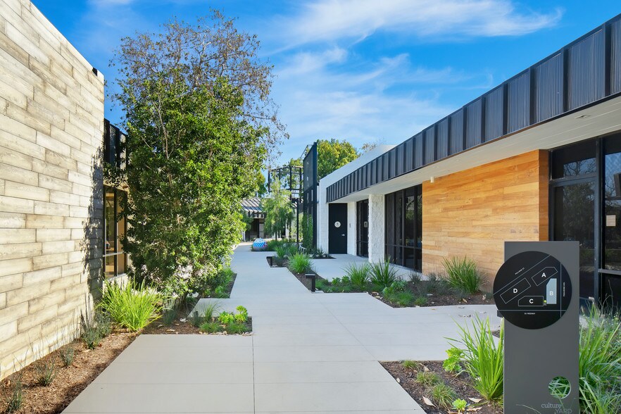 More Photos Of 150 Paularino Ave, Costa Mesa Loft Creative Space For Lease