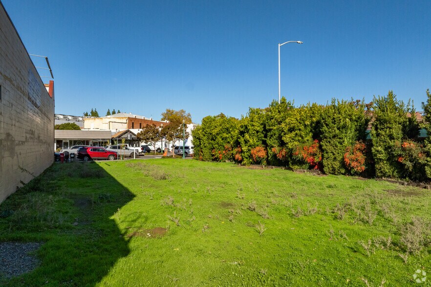 More Photos Of 0 Merchant St, Vacaville Land For Sale