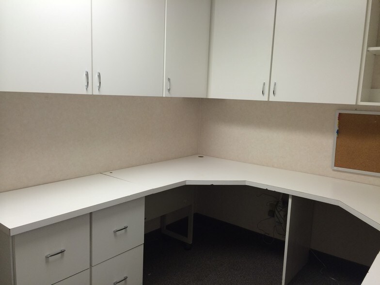 More Photos Of 2412 N Ponderosa Dr, Camarillo Medical For Sale