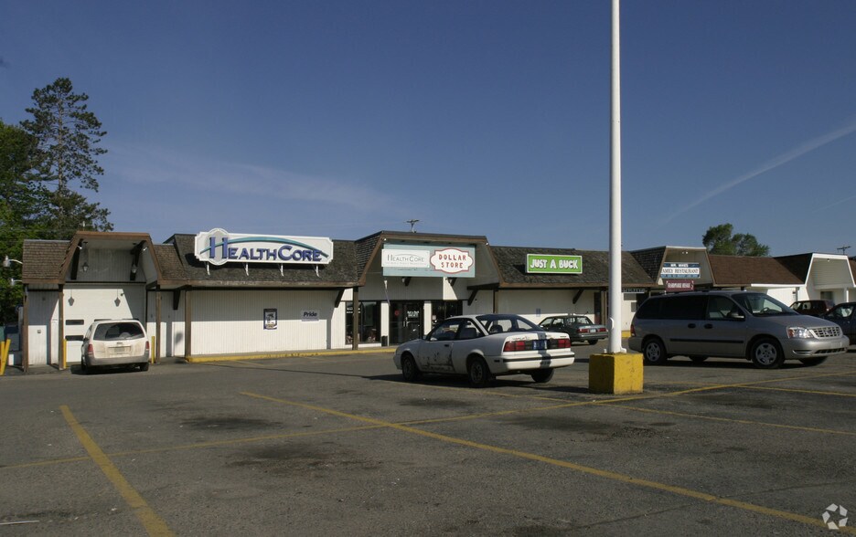 More Photos Of 520-522 E Houghton Ave, West Branch General Retail For Lease