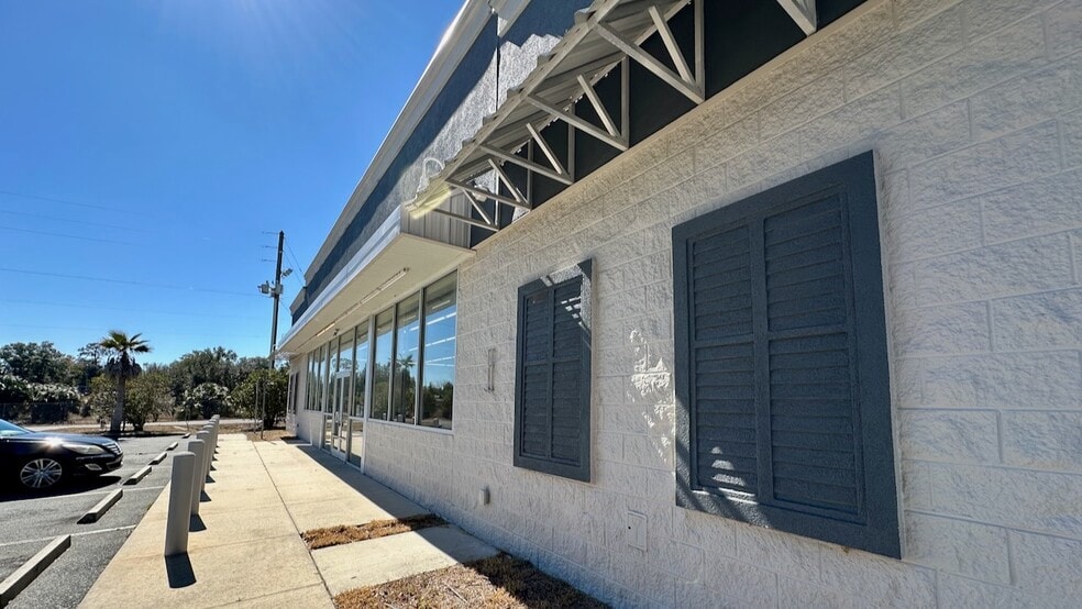 More Photos Of 3365 E Millwood Ln, Hernando Freestanding For Sale