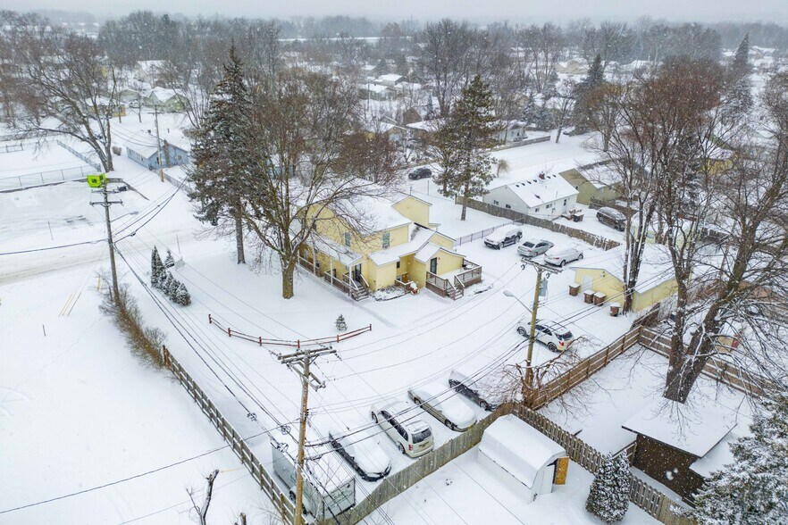 More Photos Of 568 E Columbia Ave, Pontiac Apartments For Sale