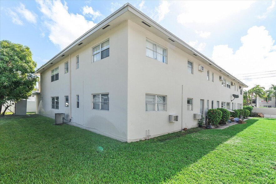 More Photos Of 515 SE 9th St, Fort Lauderdale Apartments For Sale