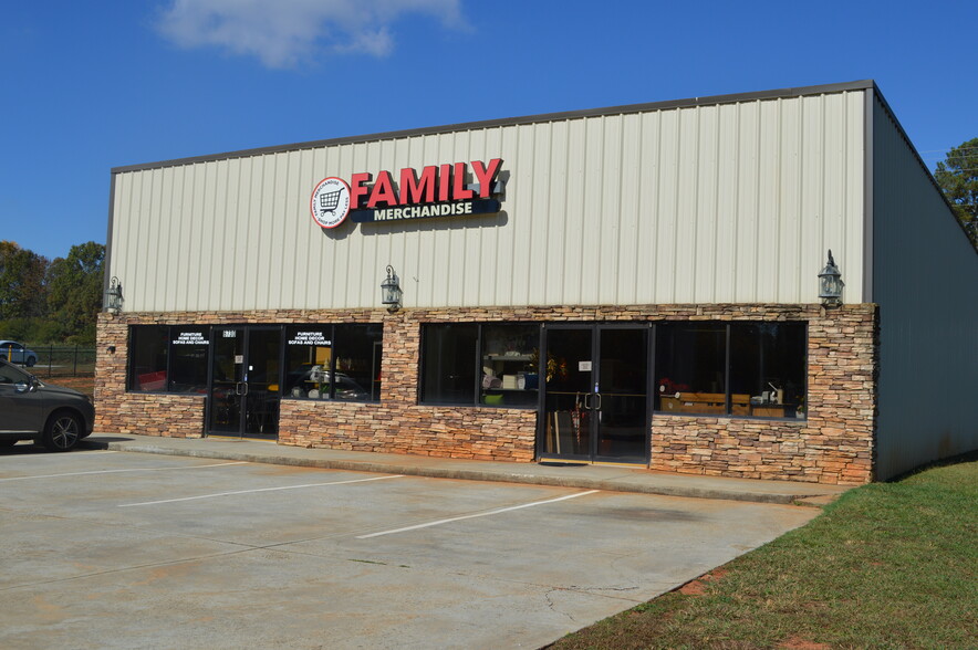 Primary Photo Of 6730 Cleveland Hwy, Clermont Freestanding For Lease