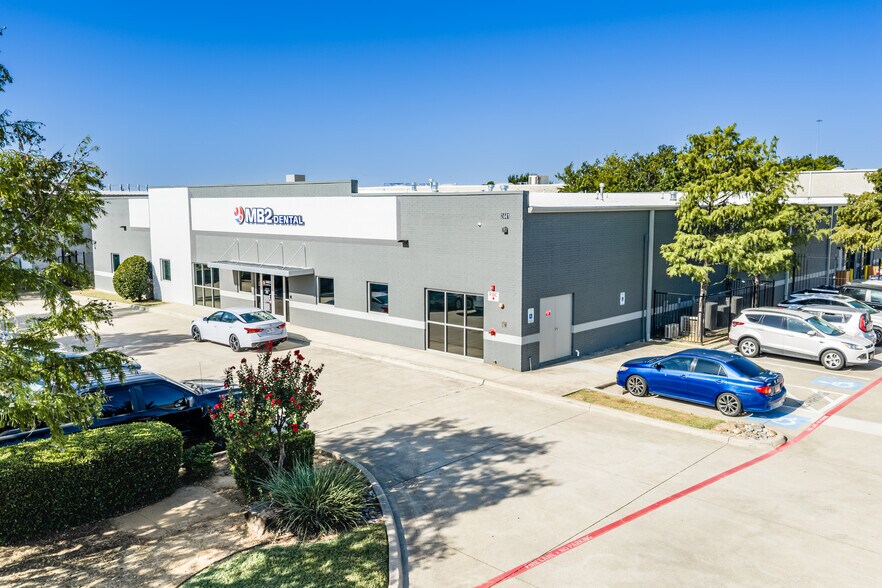 Primary Photo Of 2441 Lacy Ln, Carrollton Showroom For Sale
