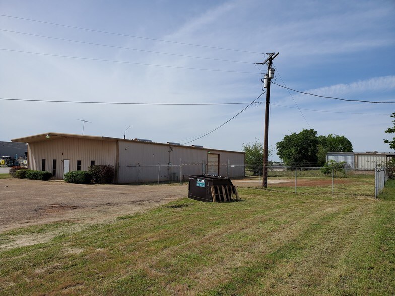 More Photos Of 4547 Cantina Dr, Tyler Warehouse For Lease