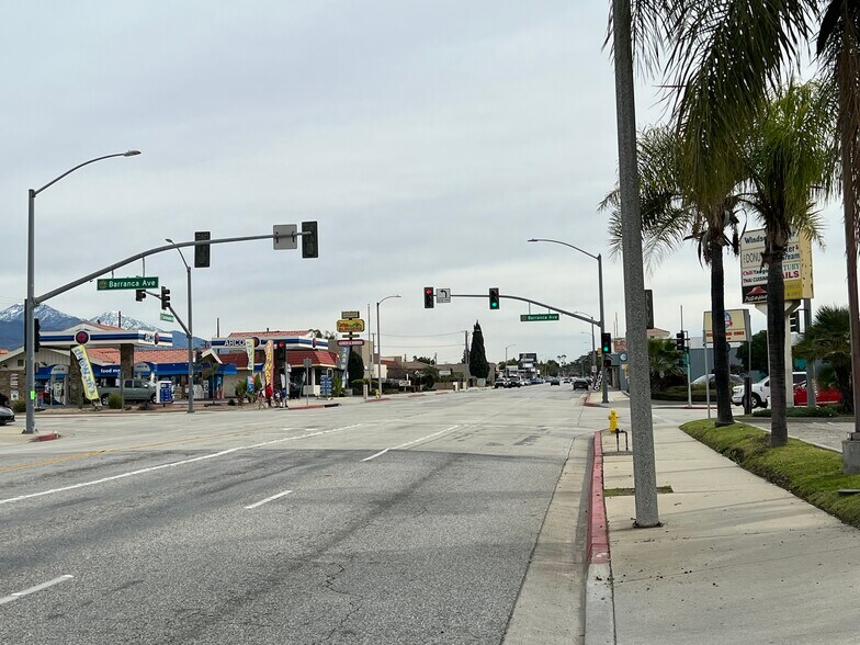 More Photos Of 468-480 E San Bernardino Rd, Covina Freestanding For Lease