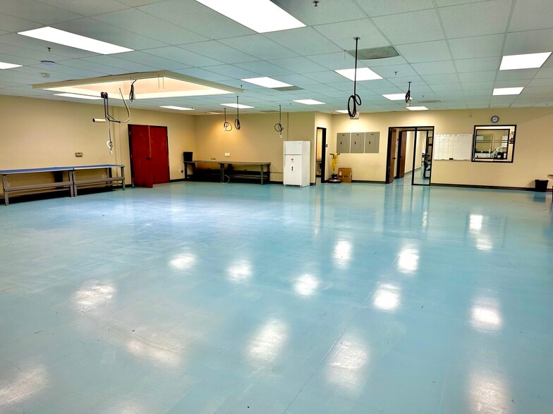 More Photos Of 198 Stauffer Blvd, San Jose Research And Development For Sale