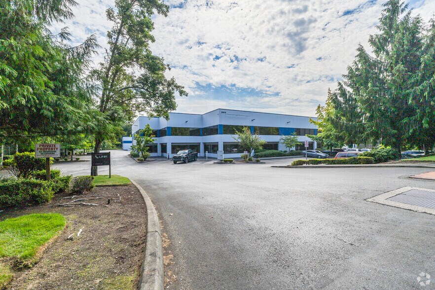 More Photos Of 34210 9th Ave S, Federal Way Warehouse For Lease