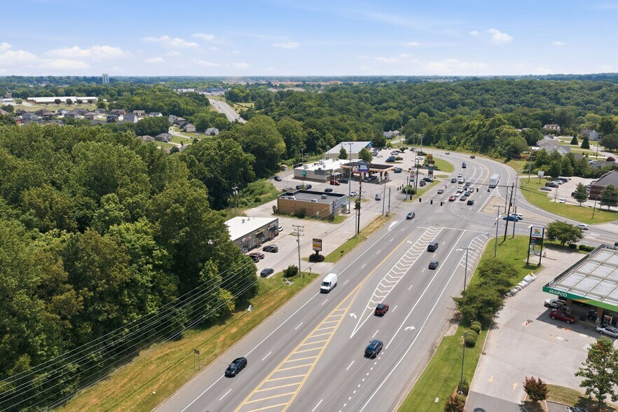 More Photos Of 1469 Tiny Town Rd, Clarksville Freestanding For Lease