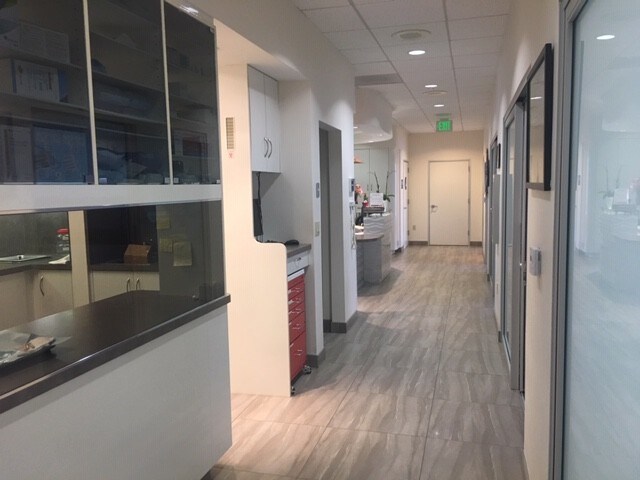 More Photos Of 24013 Ventura Blvd, Calabasas Medical For Lease