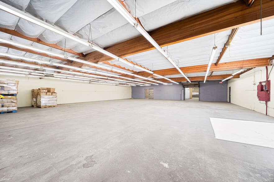 More Photos Of 372 N Mt. Vernon Ave, Colton Warehouse For Sale
