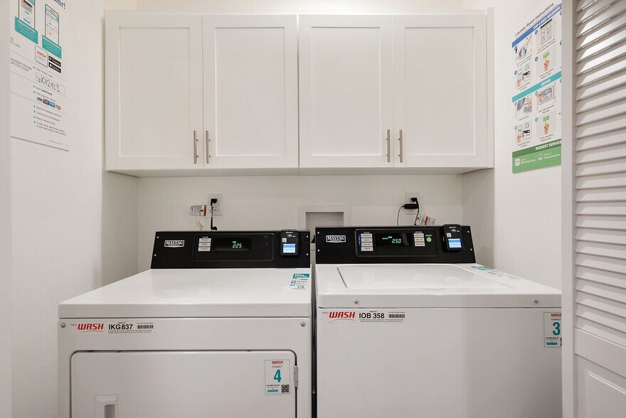 More Photos Of 1341 N Mariposa Ave, Los Angeles Apartments For Sale