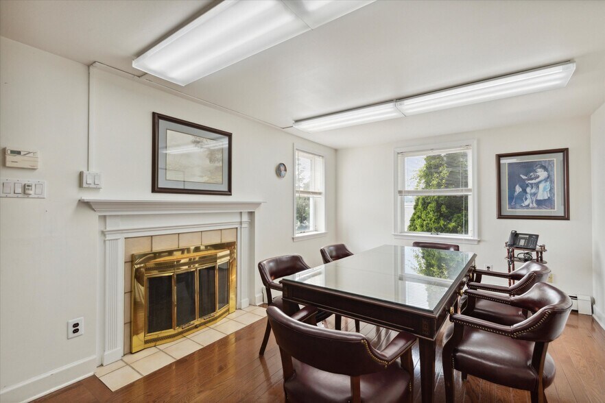 More Photos Of 1514 Old York Rd, Abington Township Medical For Lease