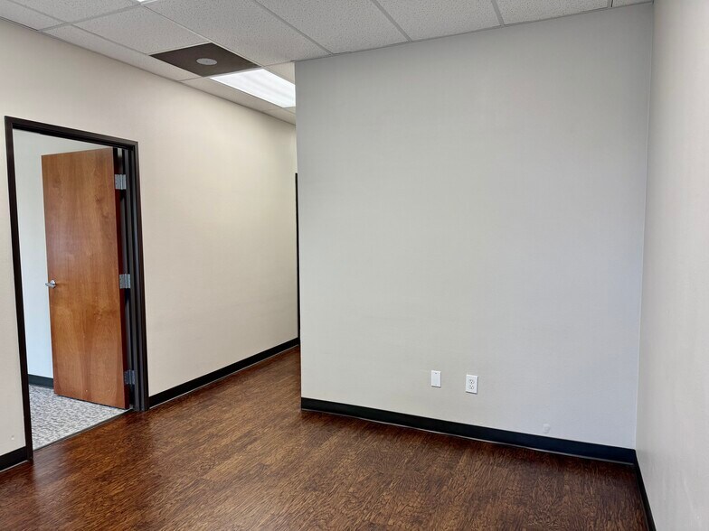 More Photos Of 2653 Sagebrush Dr, Flower Mound Unknown For Lease