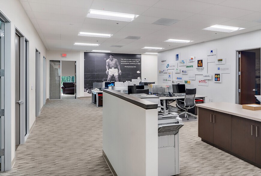 More Photos Of 19318 Jesse Ln, Riverside Office For Lease