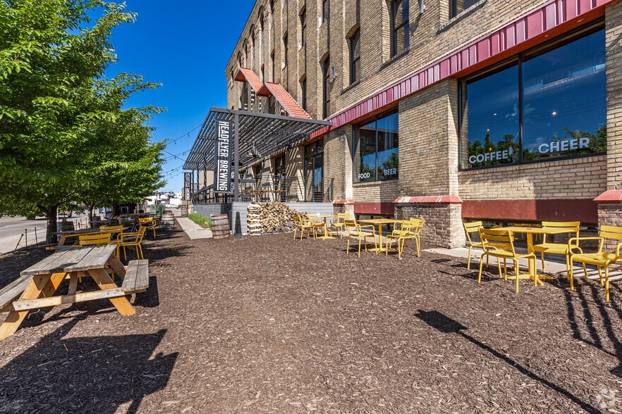 More Photos Of 861 E Hennepin Ave, Minneapolis Manufacturing For Lease