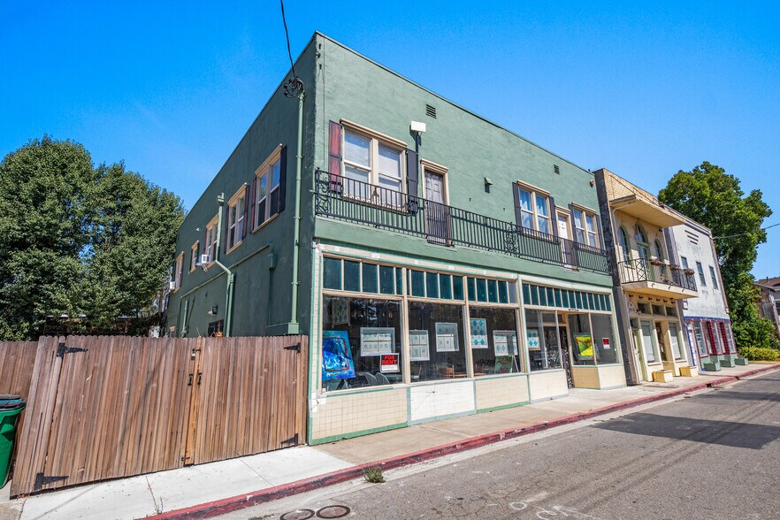 More Photos Of 14138 Market St, Walnut Grove Storefront Retail Residential For Sale