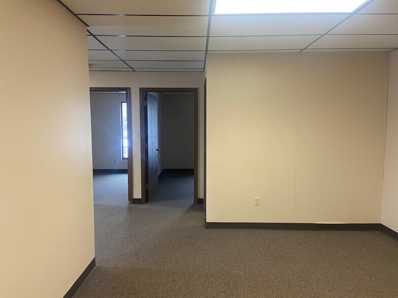 More Photos Of 51 N America Dr, West Seneca Office For Lease
