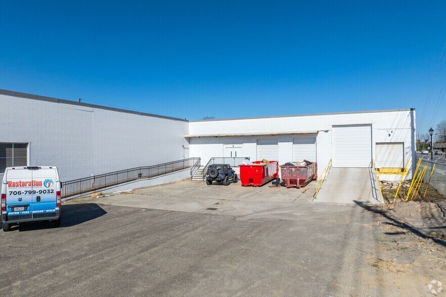 More Photos Of 1621 15th St, Augusta Warehouse For Lease