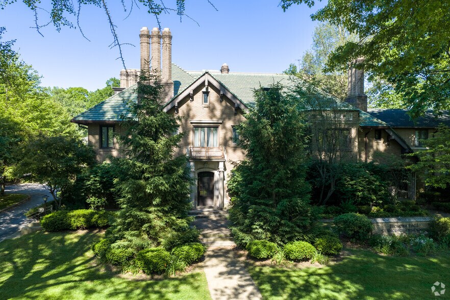 More Photos Of 39 N Portage Path, Akron Shelter For Sale