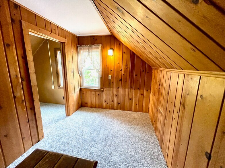 More Photos Of 844 Broadway St N, Menomonie Storefront Retail Residential For Sale