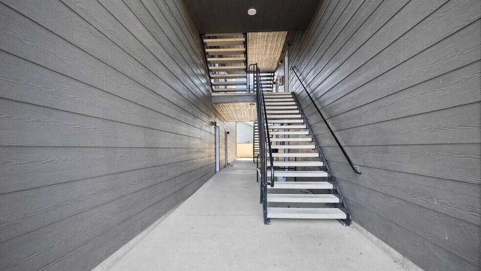 More Photos Of 3905 S Dishman Mica Rd, Spokane Valley Apartments For Sale