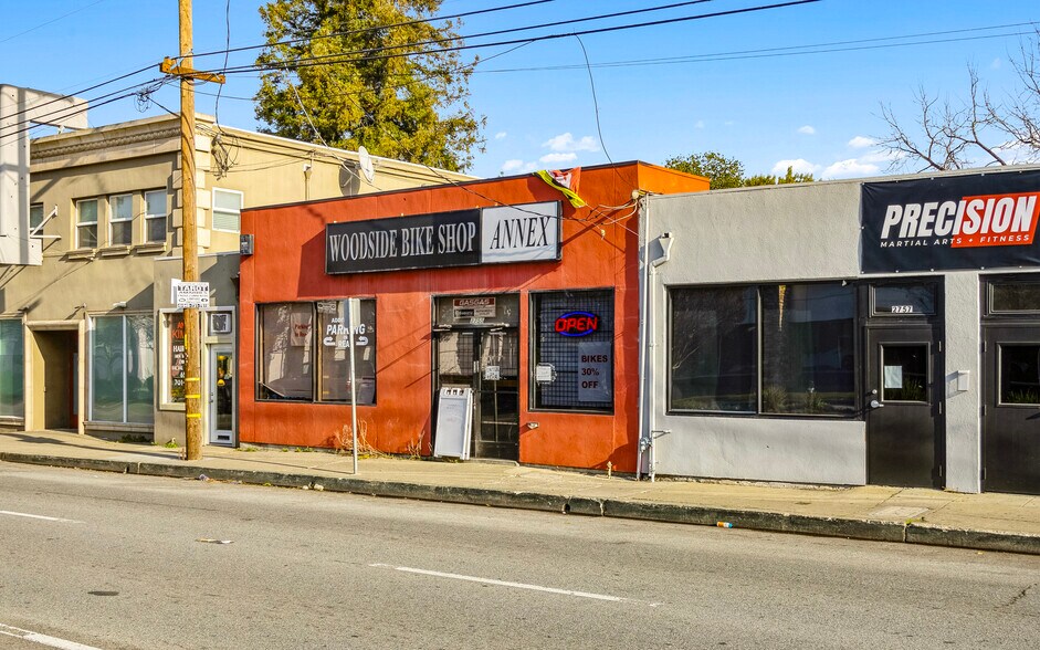 More Photos Of 2751 El Camino Real, Redwood City Storefront Retail Residential For Sale