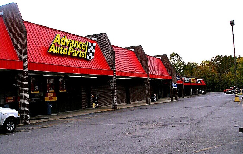 Primary Photo Of 2006 2nd St, Richlands General Retail For Lease