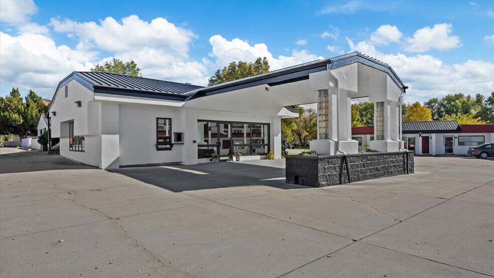 More Photos Of TBD E Main St, Montrose Hotel For Sale