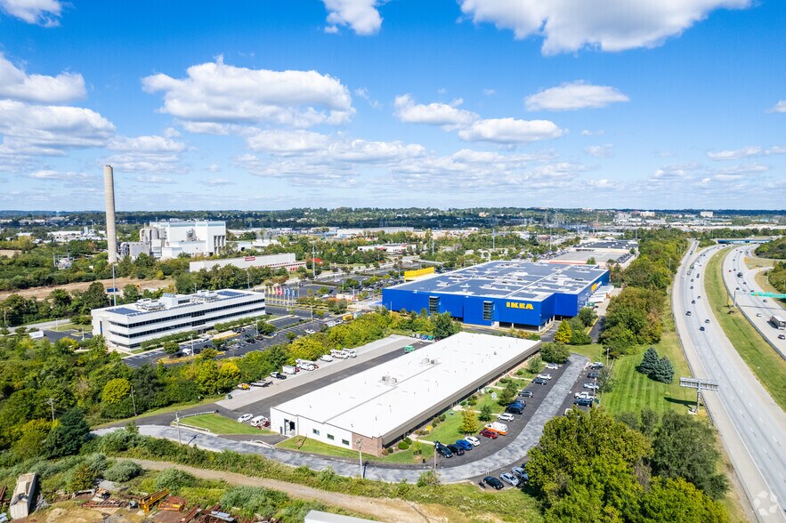 More Photos Of 960 Brook Rd, Conshohocken Light Distribution For Lease