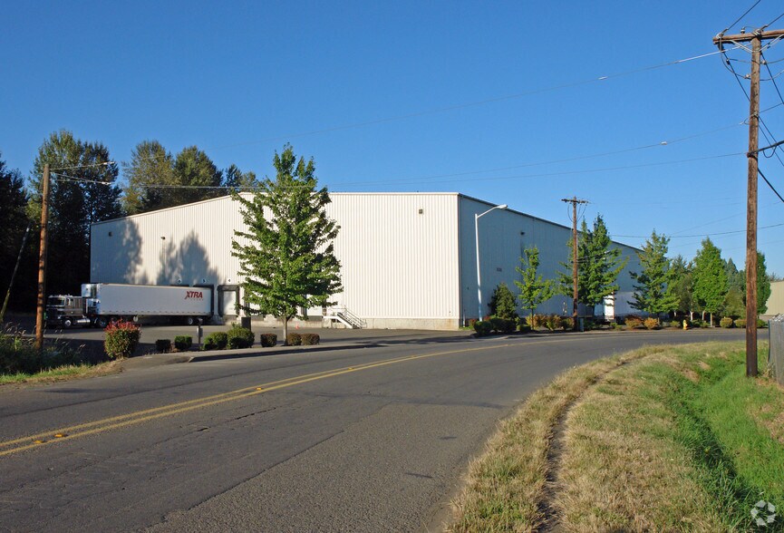 Primary Photo Of 1440 Salem Industrial Dr NE, Salem Refrigeration Cold Storage For Sale