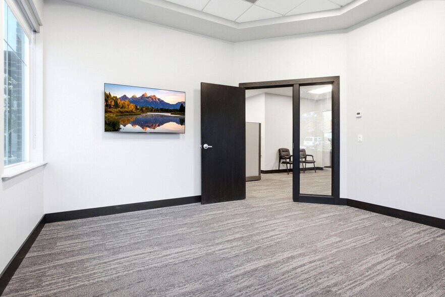More Photos Of 11645 S 700 E, Draper Office For Lease